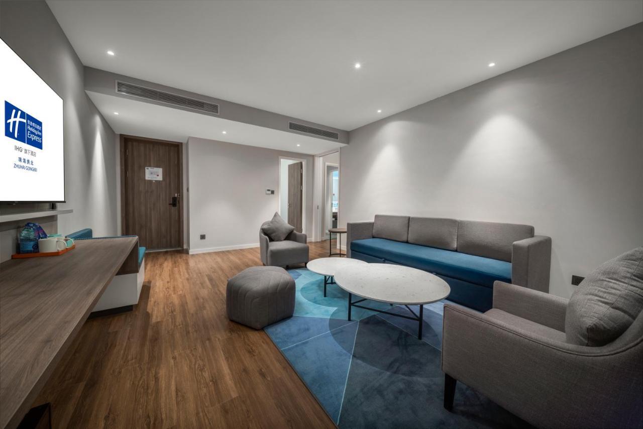Holiday Inn Express Zhuhai Gongbei By Ihg Esterno foto