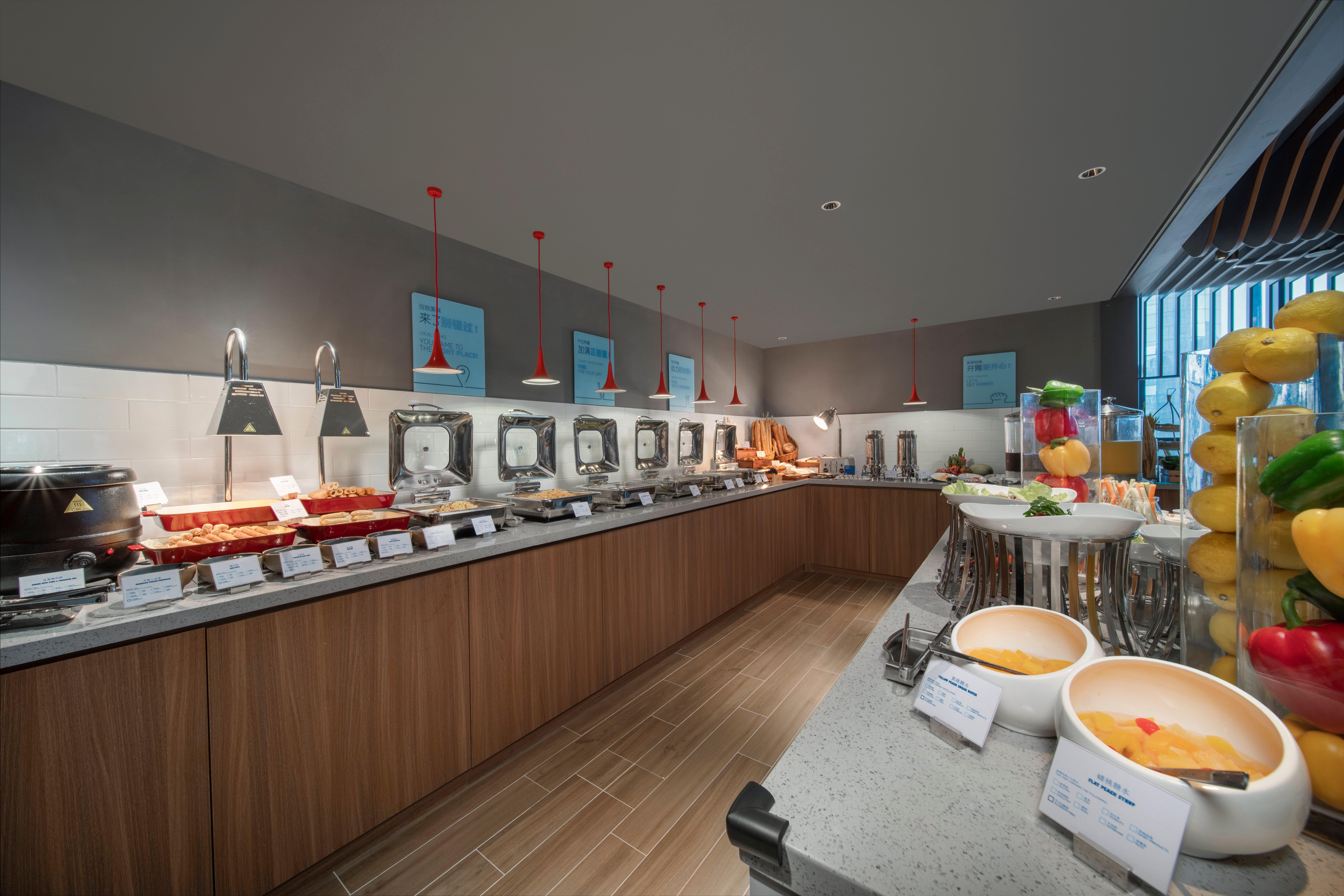 Holiday Inn Express Zhuhai Gongbei By Ihg Esterno foto