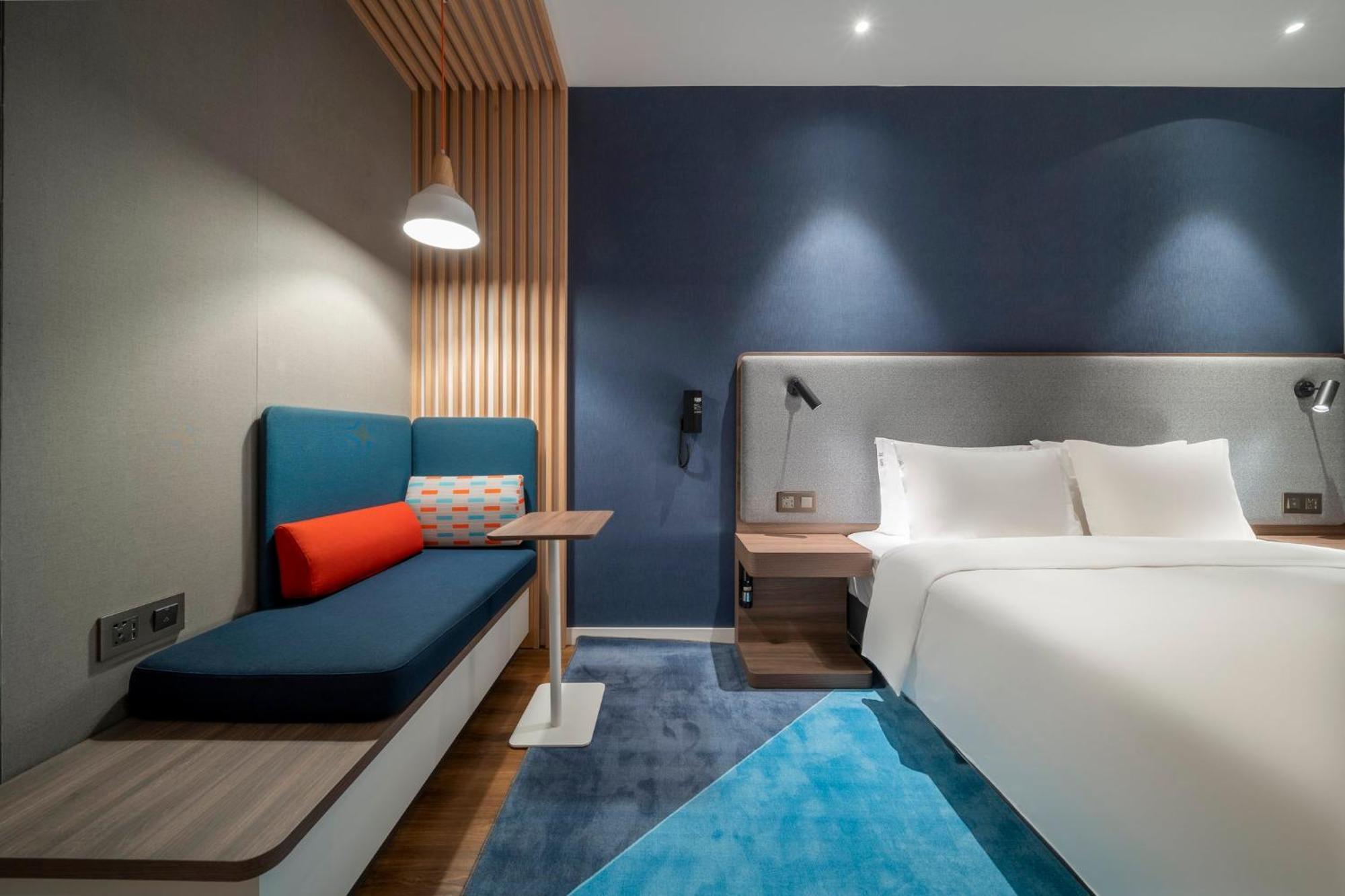 Holiday Inn Express Zhuhai Gongbei By Ihg Esterno foto